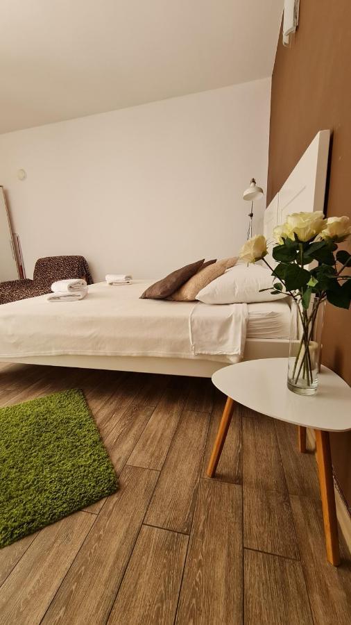 Apartment S